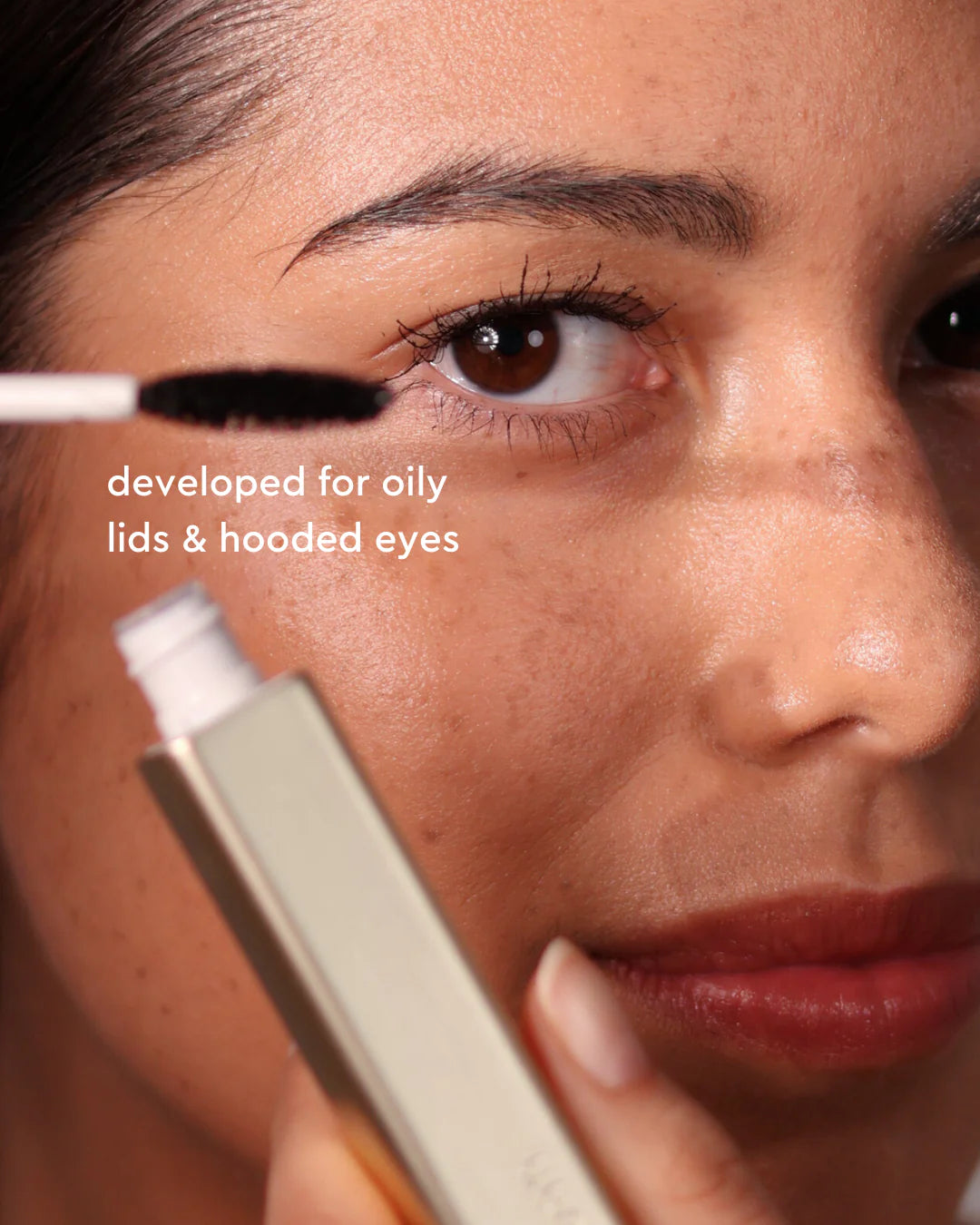 Mascara lash lock